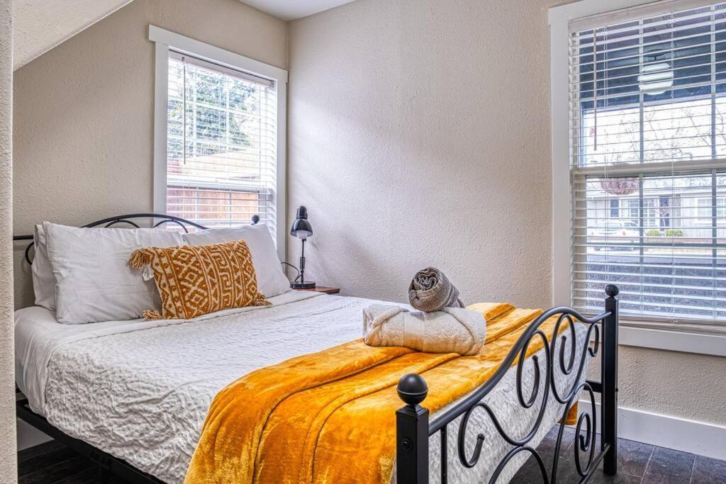 4Br Victorian Walk To Uc Davis & Shriner Med Cen Villa Sacramento Exteriör bild
