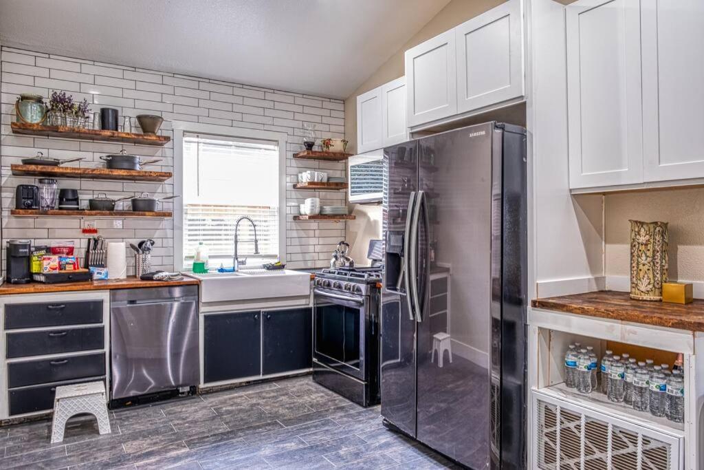 4Br Victorian Walk To Uc Davis & Shriner Med Cen Villa Sacramento Exteriör bild